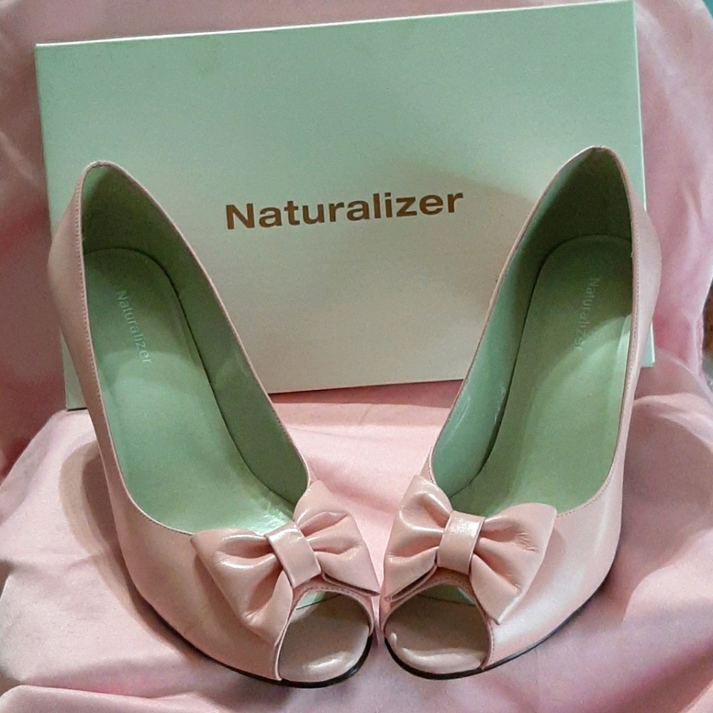 Naturalizer paris cotton candy heels
